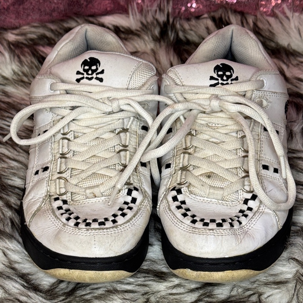 Anarchic 90s puffy skate shoes by T.U.K. Mens 8 / Womens 10